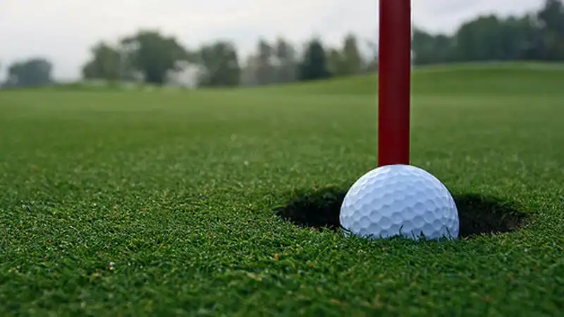 How to Score a Hole in One with Golf Bets?