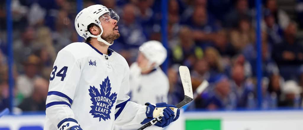 Maple Leafs' Auston Matthews Wins NHL MVP, MOP Awards - Sports