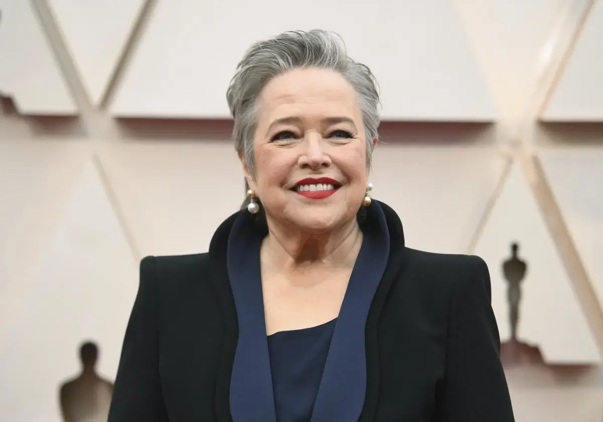 Kathy Bates leads the outstanding lead actress odds.