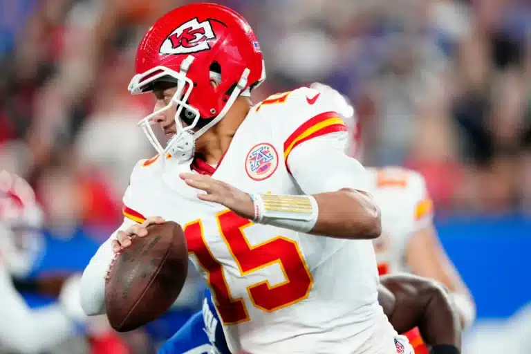 Kansas City Chiefs quarterback Patrick Mahomes (15) runs with the ball during the first quarter, Sunday, September 21, 2025.