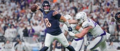 Chicago Bears quarterback Caleb Williams (18) passes against the Minnesota Vikings linebacker Andrew Van Ginkel (43) in the third quarter at U.S. Bank Stadium.
