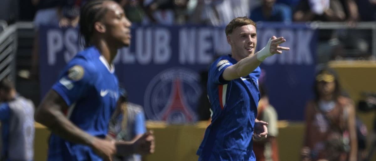 Chelsea FC midfielder Cole Palmer (10) reacts after scoring a goal against Paris Saint-Germain during the final of the 2025 FIFA Club World Cup at MetLife Stadium.