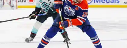 Sep 24, 2025; Edmonton, Alberta, CAN; Edmonton Oilers forward Leon Draisaitl (29) looks to make a pass in front of Seattle Kraken forward Jordan Eberle (7) during the third period at Rogers Place.