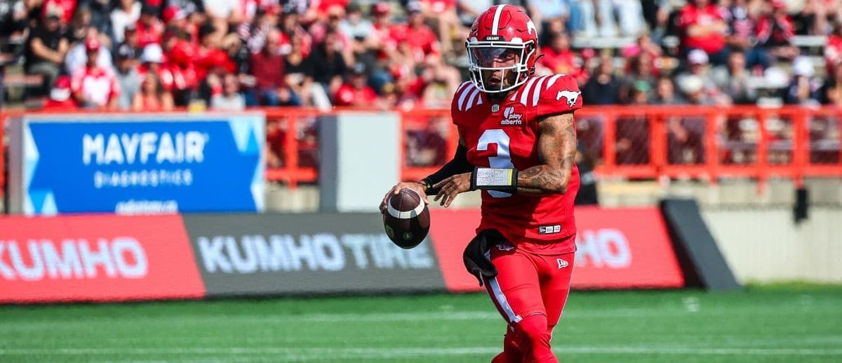 Calgary Stampeders quarterback Vernon Adams Jr (3) runs with the ball against the Hamilton Tiger-Cats during the first half at McMahon Stadium