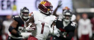 Washington Commanders wide receiver Deebo Samuel Sr. (1) runs during the first quarter against the Atlanta Falcons at Mercedes-Benz Stadium