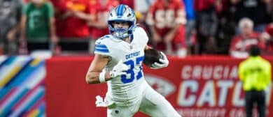 Detroit Lions tight end Sam LaPorta (87) runs against Kansas City Chiefs during the first half at Arrowhead Stadium in Kansas City, Missouri on Sunday, Oct. 12, 2025.