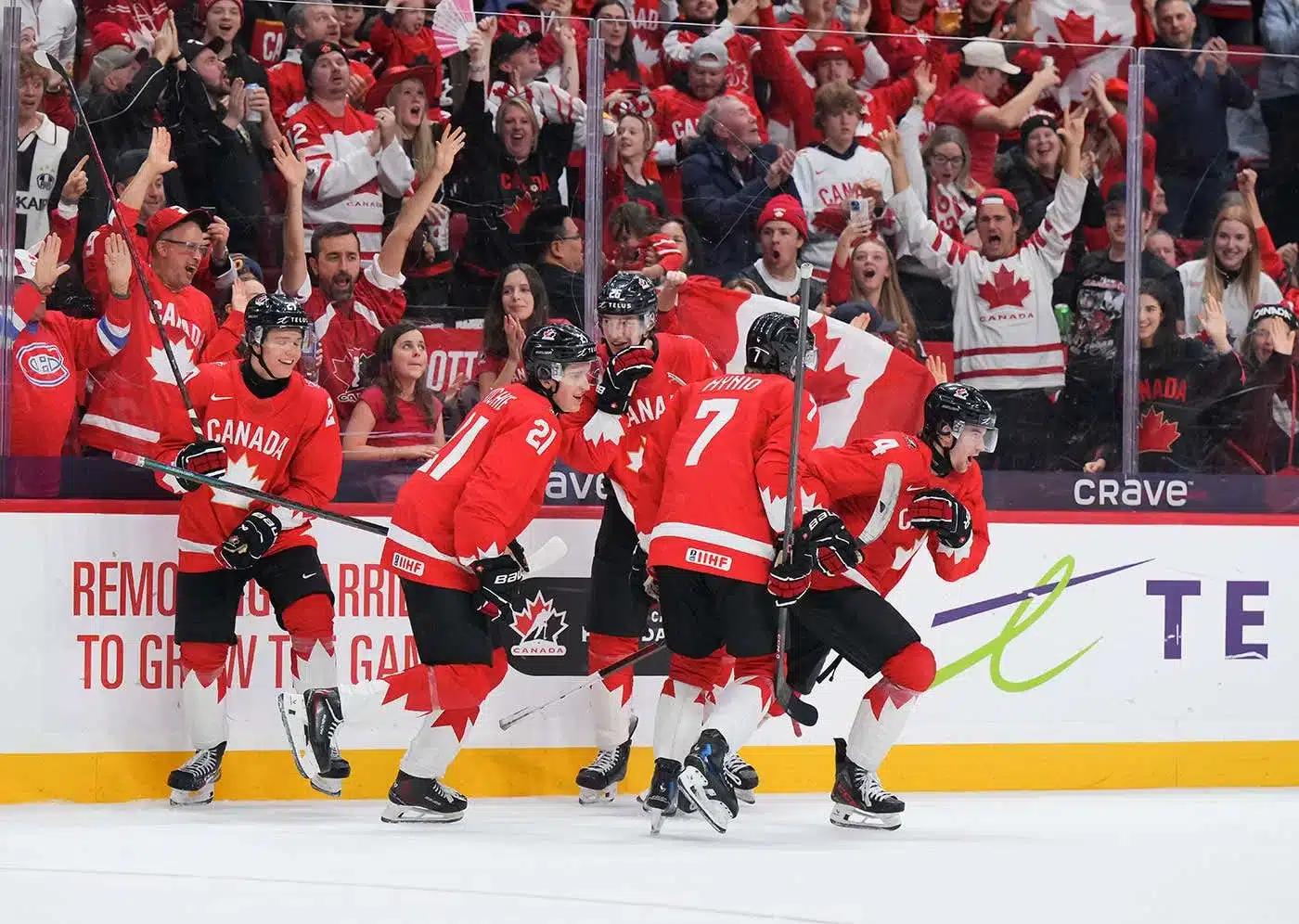 2025 World Juniors Championship: Team Canada celebrates scoring a goal against Germany.