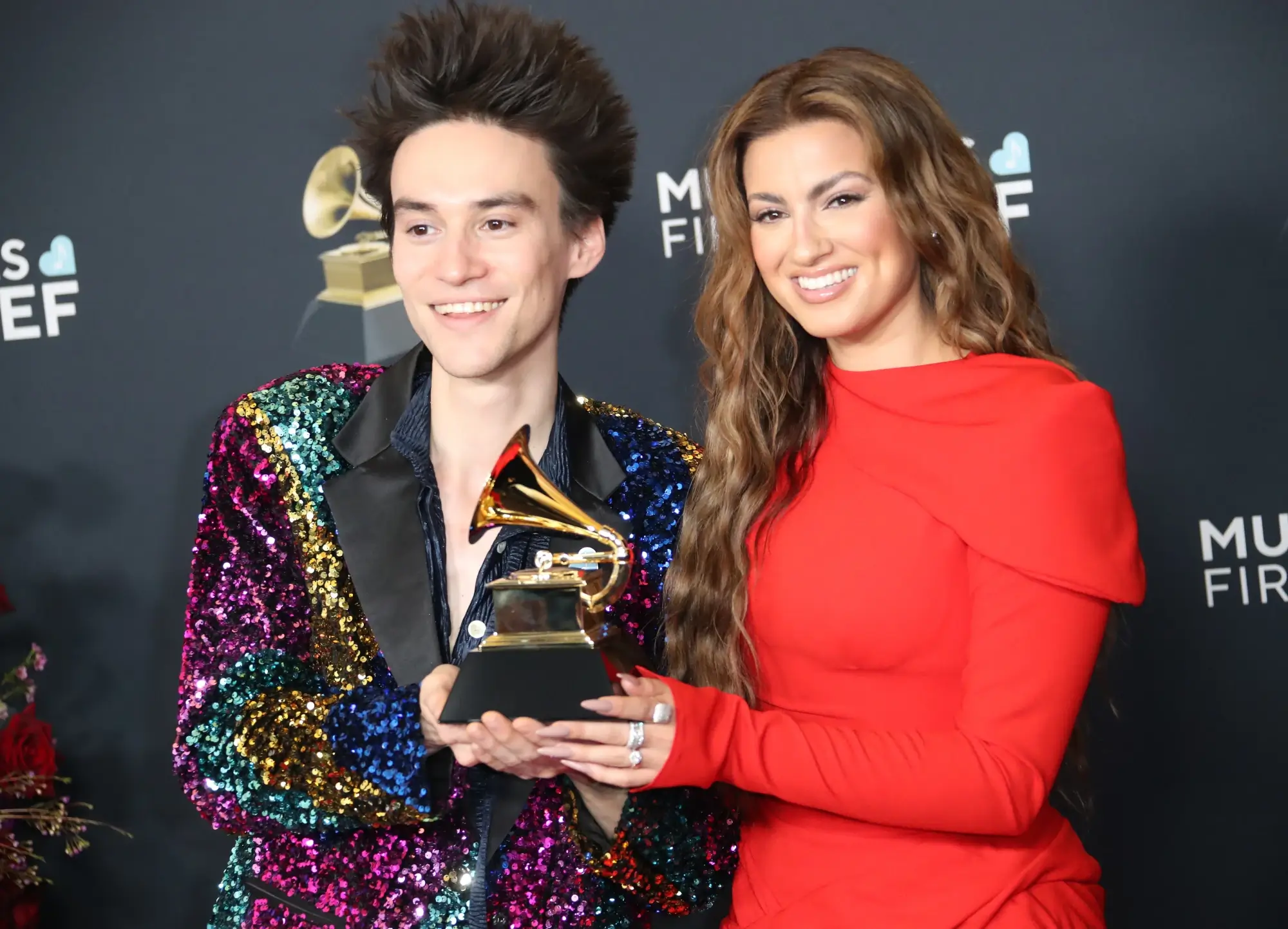 Feb 2, 2025; Los Angeles, CA, USA; Jacob Collier and Tori Kelly, winners of Best Arrangement, Instrumental or A Cappella for ‘Bridge Over Troubled Water,’ at the 67th Annual Grammy Awards at Crypto.com Arena in Los Angeles on Sunday, Feb. 2, 2025.