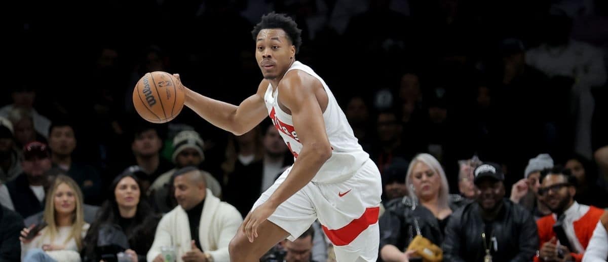 Toronto Raptors forward Scottie Barnes (4) brings the ball up court against the Brooklyn Nets during the second quarter at Barclays Center.