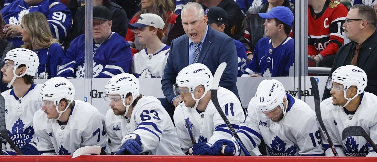 Toronto Maple Leafs head coach Craig Berube reacts on the bench during the first period at United Center.