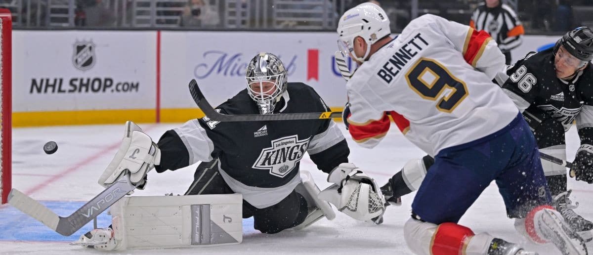 Florida Panthers center Sam Bennett (9) shoots past Los Angeles Kings goaltender Anton Forsberg (31) for a goal in the first period at Crypto.com Arena