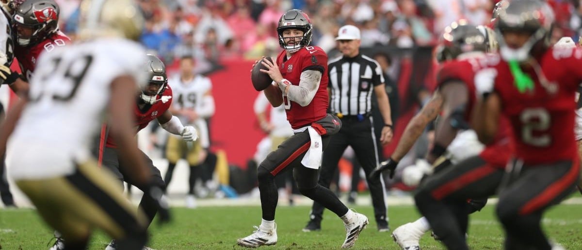 Tampa Bay Buccaneers quarterback Baker Mayfield (6) looks to throw downfield during the fourth quarter against the New Orleans Saints at Raymond James Stadium