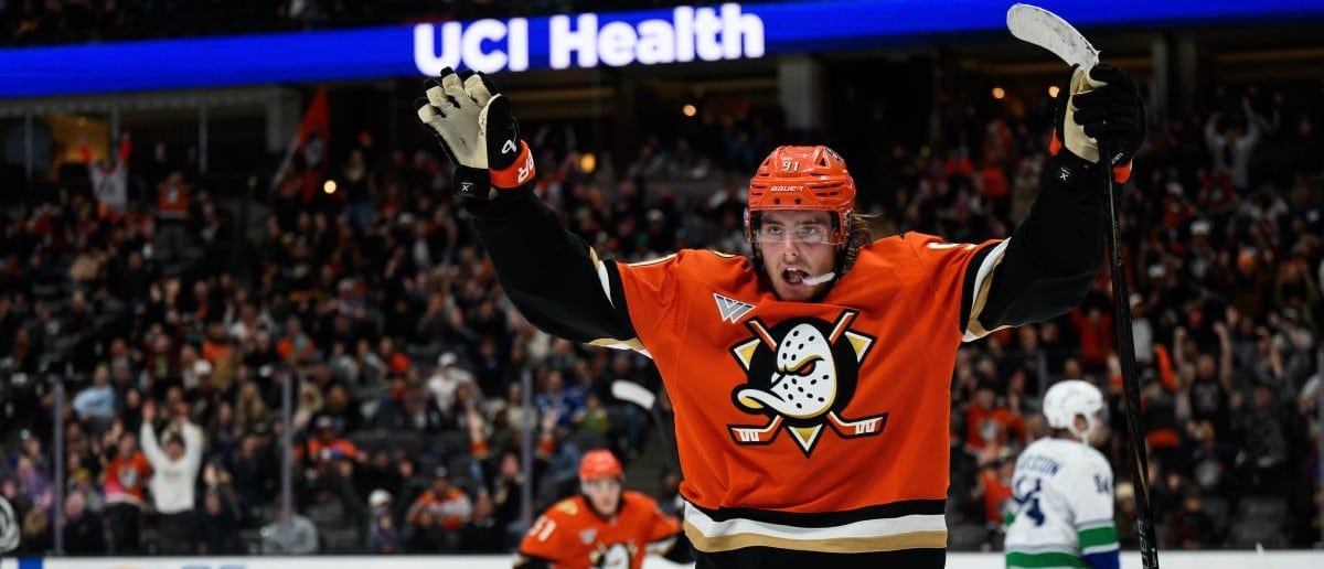 Anaheim Ducks center Leo Carlsson (91) gestures after scoring during the second period against the Vancouver Canucks at Honda Center.