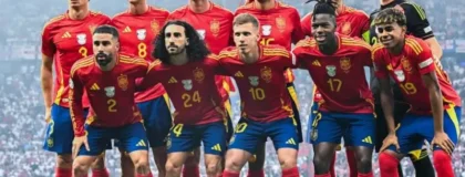Spain's national men's soccer team poses for a team photo before an international friendly match in October 2025.