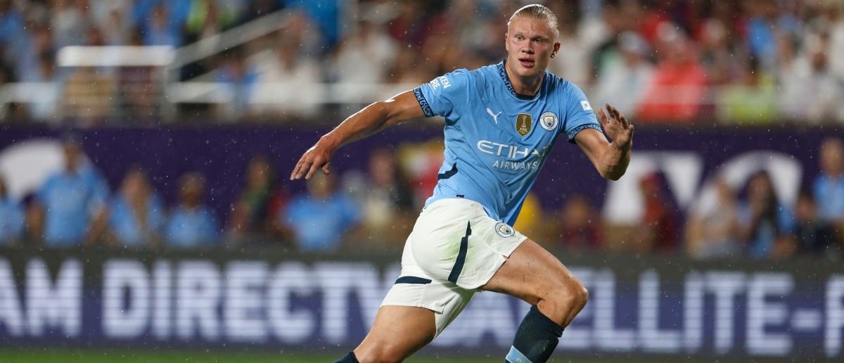 Manchester City forward Erling Haaland (9) makes a run against Barcelona in the first half during a Champions Tour friendly match at Camping World Stadium