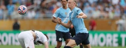 Manchester City forward Erling Haaland (9) battles for the ball against Juventus FC defender Nicolo Savona (37) during the second half during a group stage match of the 2025 FIFA Club World Cup at Camping World Stadium