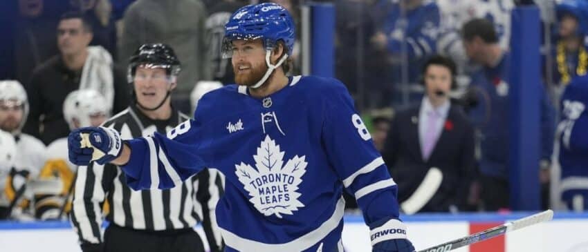 Toronto Maple Leafs forward William Nylander (88) reacts after scoring his second goal of the third period against the Pittsburgh Penguins at Scotiabank Arena