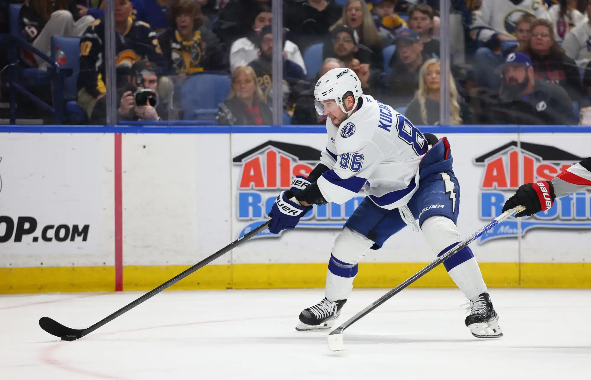 Mar 8, 2026; Buffalo, New York, USA; Tampa Bay Lightning right wing Nikita Kucherov (86) looks to control the puck during the third period against the Buffalo Sabres at KeyBank Center.