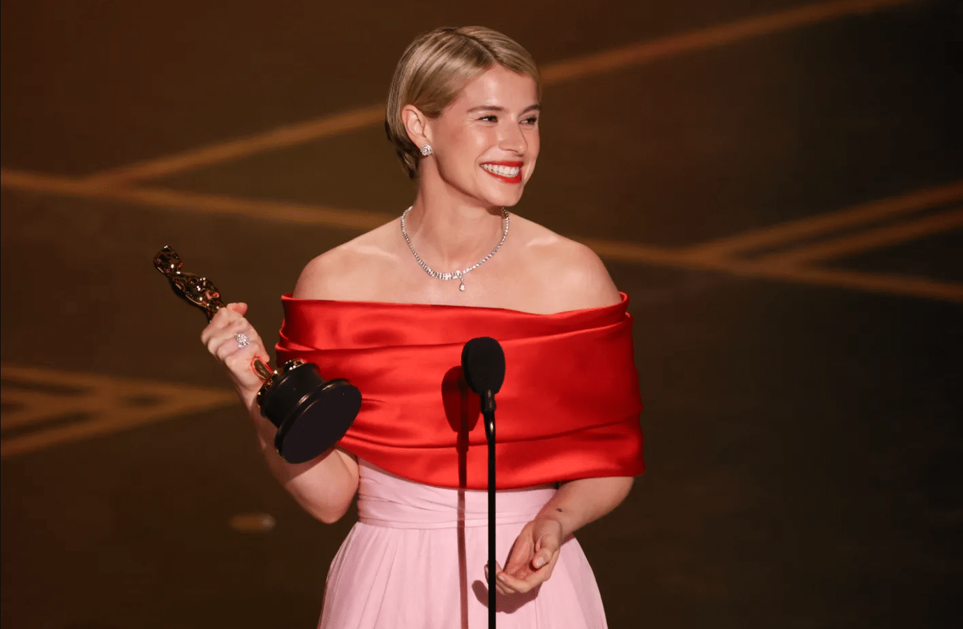 Jessie Buckley accepting the Best Actress Oscar for Hamnet at the Academy Awards.