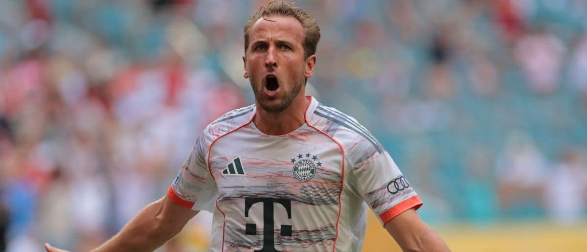 FC Bayern Munchen forward Harry Kane (9) reacts after scoring a goal against CR Flamengo during a round of 16 match of the 2025 FIFA Club World Cup at Hard Rock Stadium