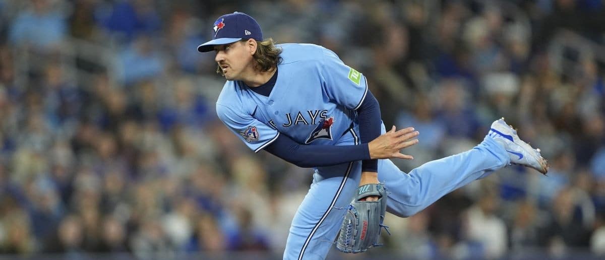 Toronto Blue Jays starting pitcher Kevin Gausman (34) pitches to the Colorado Rockies during the second inning at Rogers Centre