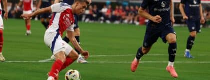 Arsenal midfielder Leandro Trossard (19) dribbles the ball during the second half against the Manchester United at SoFi Stadium.