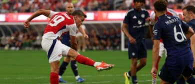 Arsenal midfielder Leandro Trossard (19) shoots the ball during the second half against the Manchester United at SoFi Stadium