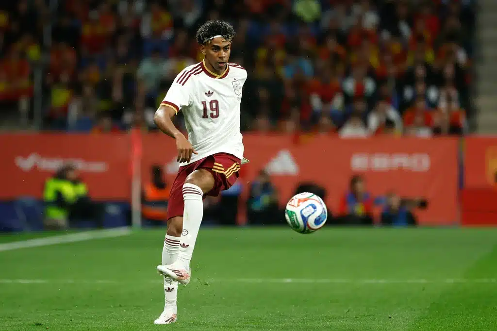 June 26, 2026; Guadalajara, Mexico; Spain's Lamine Yamal in action against Uruguay