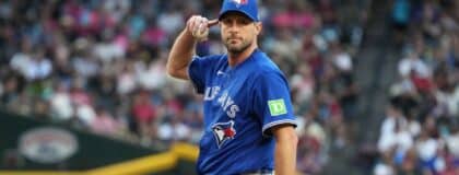 Toronto Blue Jays pitcher Max Scherzer (31) reacts against the Arizona Diamondbacks in the fifth inning at Chase Field.