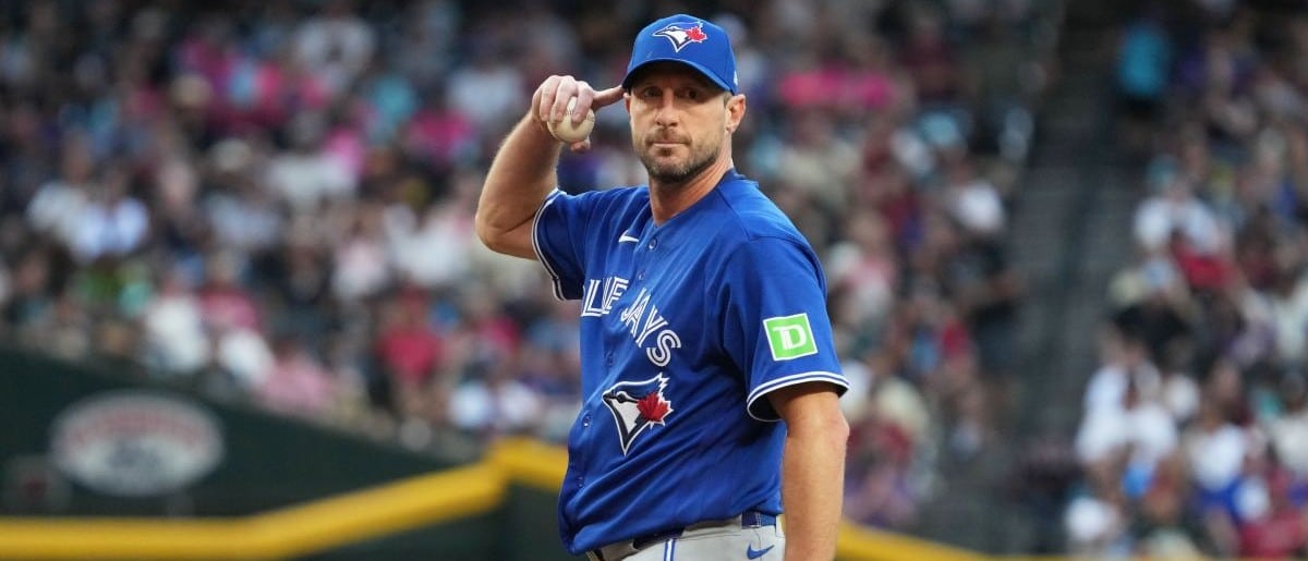 Toronto Blue Jays pitcher Max Scherzer (31) reacts against the Arizona Diamondbacks in the fifth inning at Chase Field.