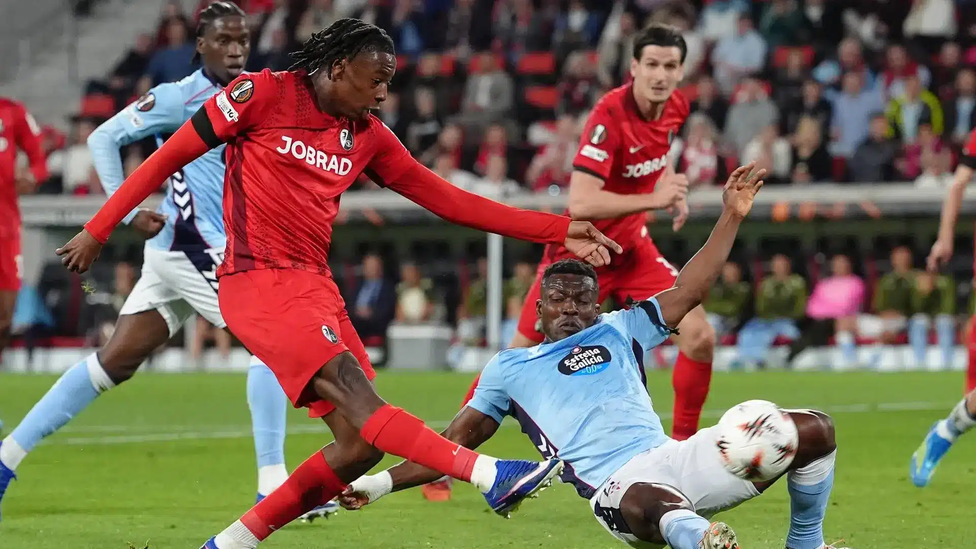 Europa League: Freiburg in the quarter-final first leg against Spanish club Celta Vigo.
