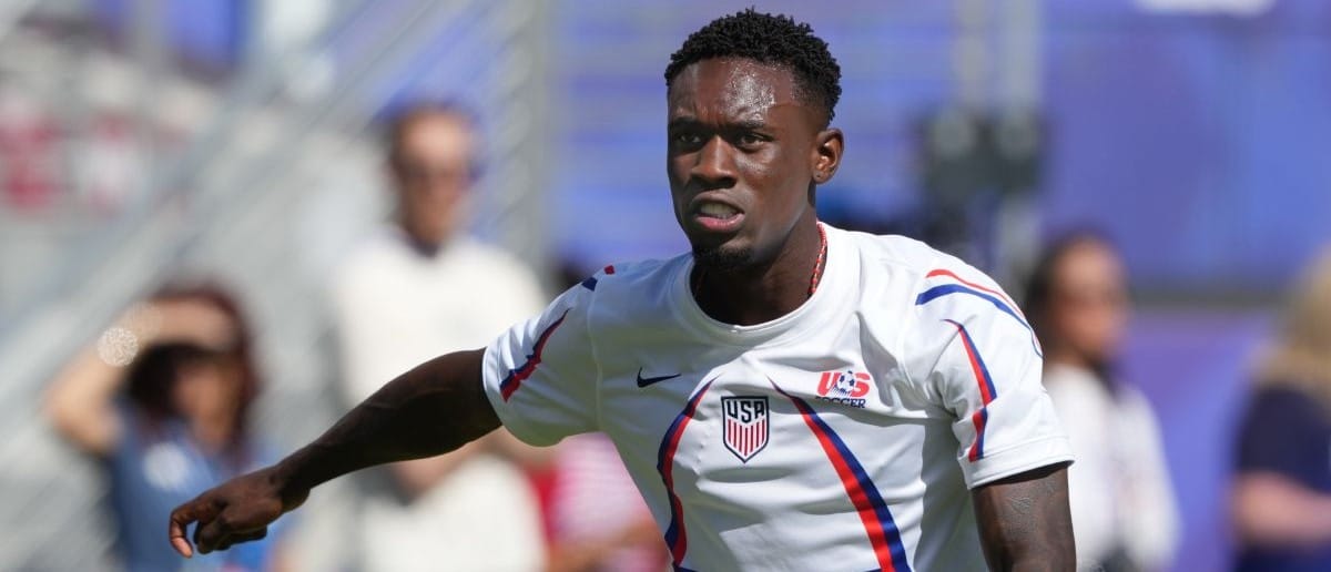 United States of America forward Folarin Balogun (20) warms up before a Round of 32 match of the 2026 FIFA World Cup against Bosnia and Herzegovina at San Francisco Bay Area Stadium.
