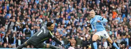 Erling Haaland scores for Man City in the Manchester derby of the Premier League.