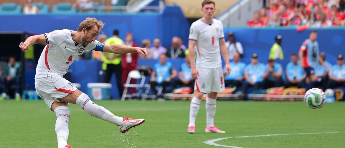 Norway v England - Miami Stadium, Miami Gardens, Florida, U.S. - July 11, 2026 England's Harry Kane shoots at goal from a free kick IMAGN IMAGES via Reuters/Sam Navarro